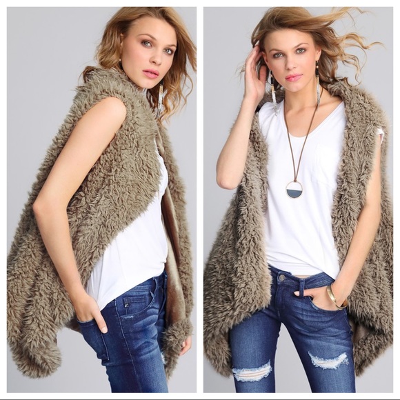 Infinity Raine Jackets & Blazers - ✨LAST ONE✨Taupe lush Faux Fur Vest, Fully Lined